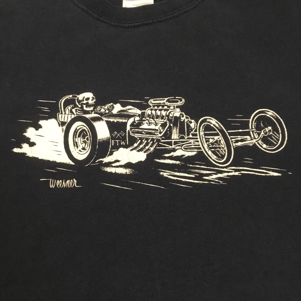 Skeleton drag car graphic T-shirt EUC